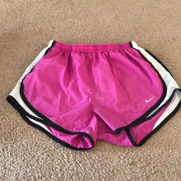 Nike Shorts - Picture 1 of 1